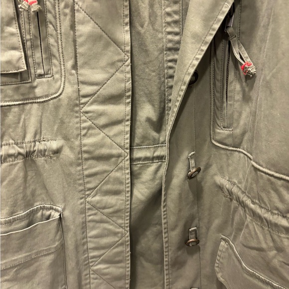 Green Utility Jacket - Picture 2 of 5